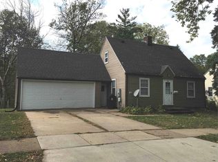 2115 Tremont St, Cedar Falls, IA 50613