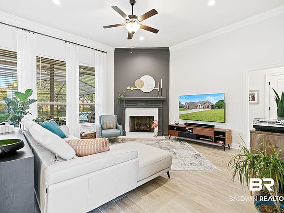 5th image of 10055 Chipper Ln