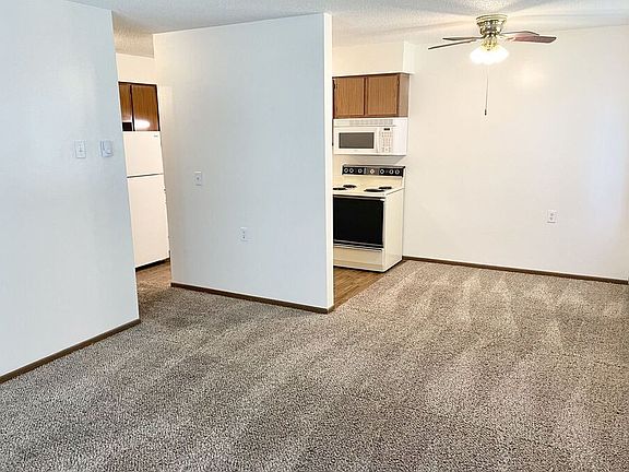 3rd image of 1111 E Iowa Ave #13431