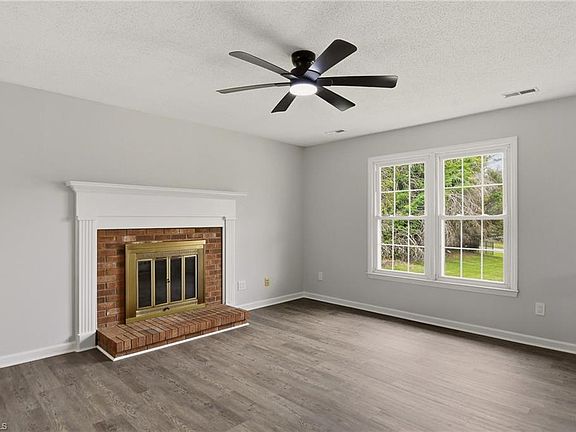 3rd image of 3593 Deerhunter Ln