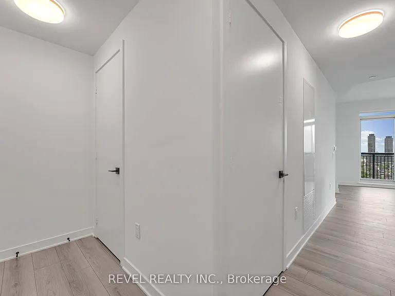 1185 Dupont St #1410 — Photo 16