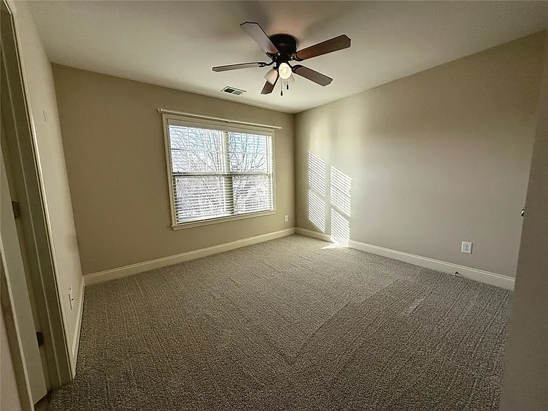 5605 Upper Creek Ct — Photo 19