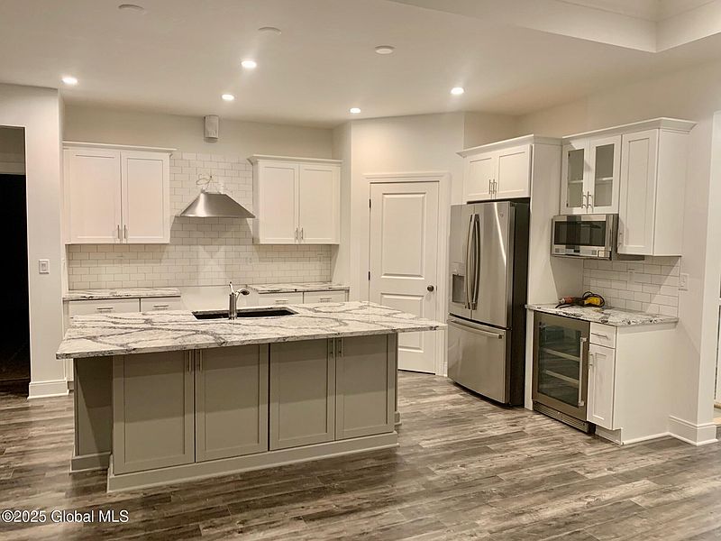 3rd image of 30 Windrow Way