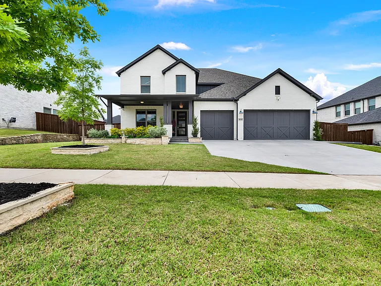 16445 Weatherwood Dr — Photo 1