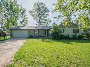 1004 Blueberry Hl, Mount Vernon, IL