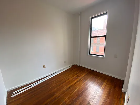 Rented by Realify LLC | media 8