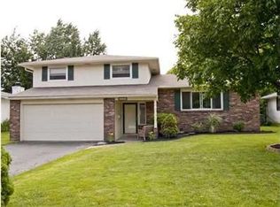 4755 Esterbrook Rd, Columbus, OH 43229