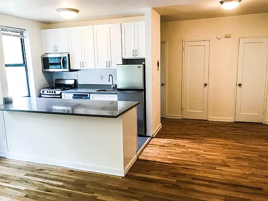 Sold by Showcase Realty | media 11