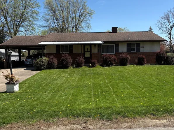 3734 Meadow Dr, Erie, PA 16506