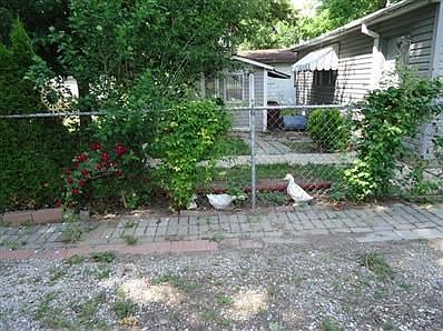 3rd image of 602 N Jefferson St