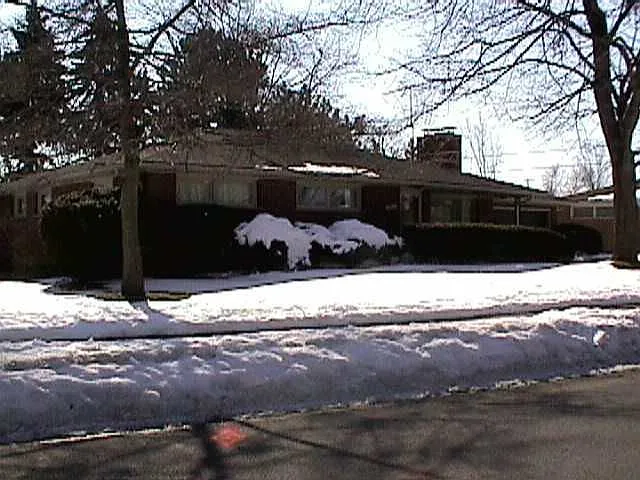 1523 Covington Dr photo 1