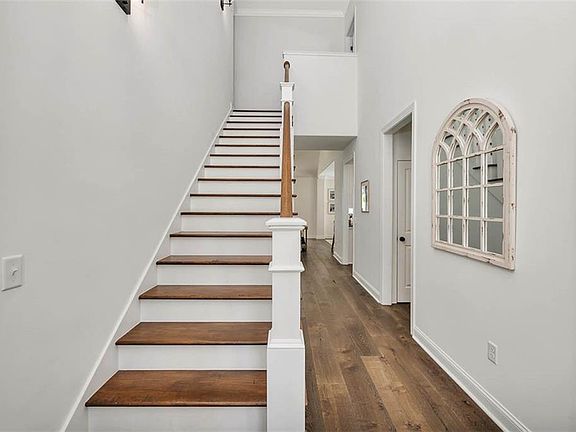 4th image of 506 Conservation Dr