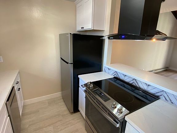 2nd image of 1621 Alvarado Ave #4