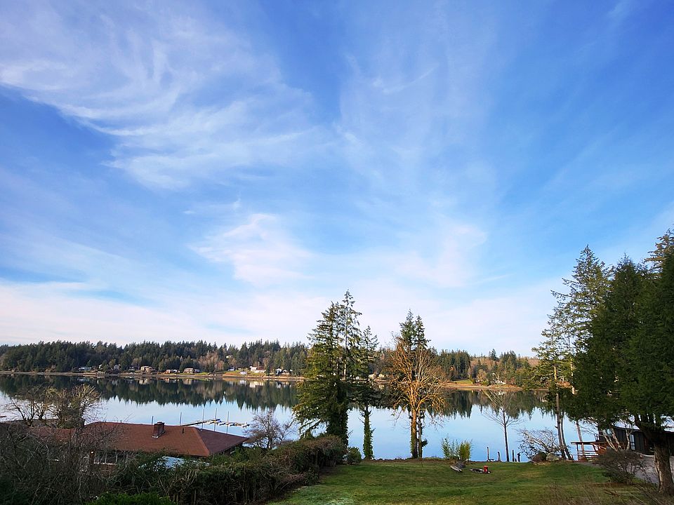 Expansive view of Hammersley Inlet. Amazing sunsets and privacy.
