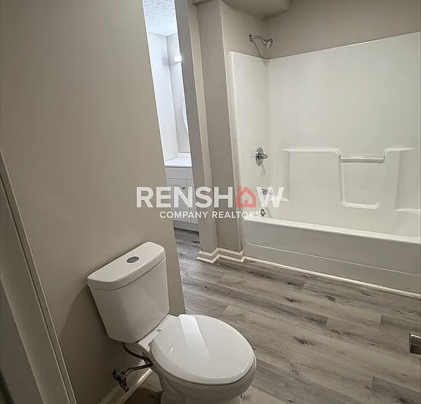 68 Royal Oaks Pl — Photo 33