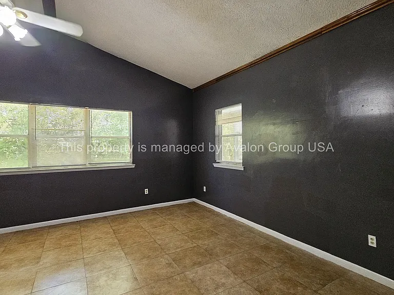 6729 Champlain Rd — Photo 17