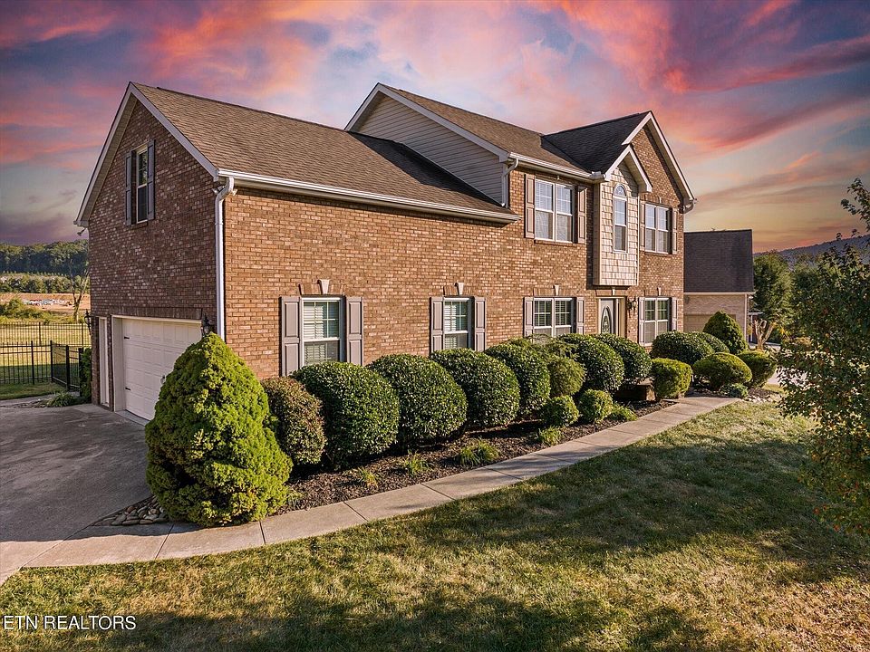1st image of 4805 Ivy Rose Dr