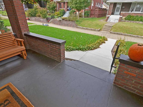 3rd image of 1910 Ivanhoe Ct