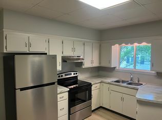 16 Dix Ave APT B, Glens Falls, NY 12801