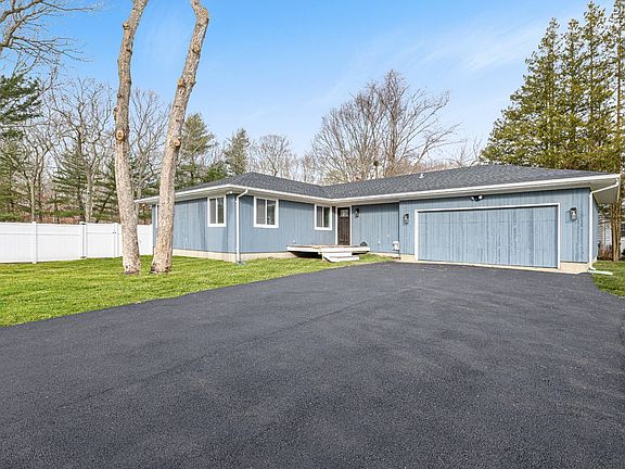 2nd image of 2 Adams Ln