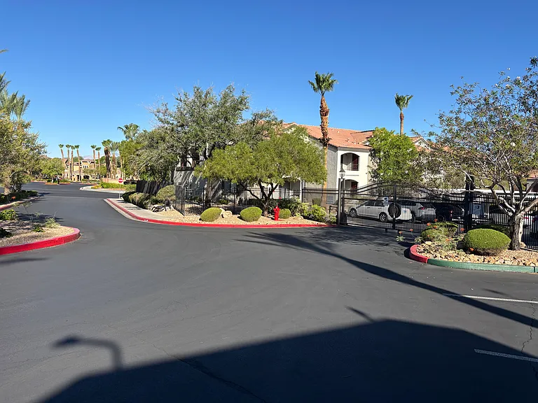 950 Seven Hills Dr #1015 — Photo 28