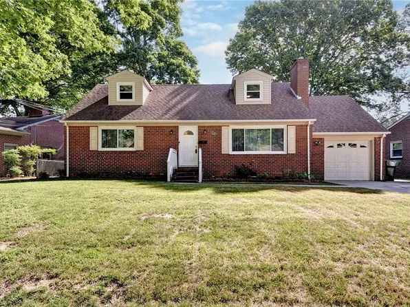 95 Gum Grove Dr, Newport News, VA 23601