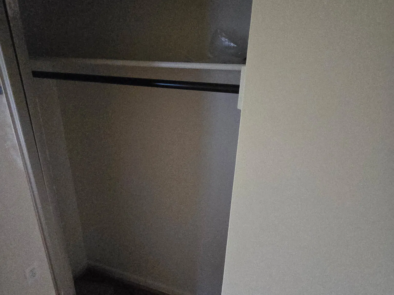 4 bed, 1302 sqft, $700 — Photo 4