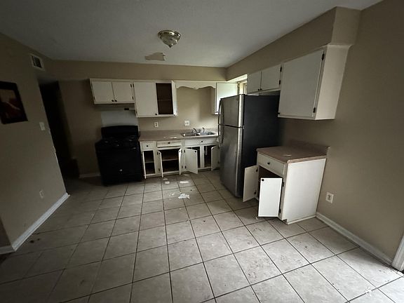 4th image of 5384 Breckenwood Dr