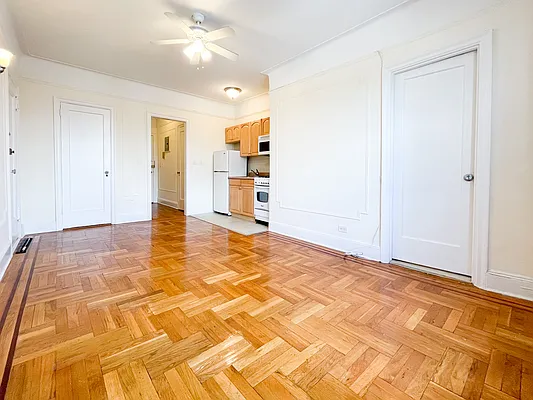 Rented by Oxford Property Group | media 16