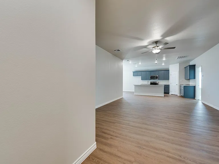 1325 Hogback Way — Photo 3
