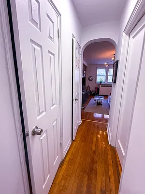 Rented by Gravity Real Estate Advisors | media 34