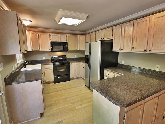4th image of 7504 Christin Lee Cir