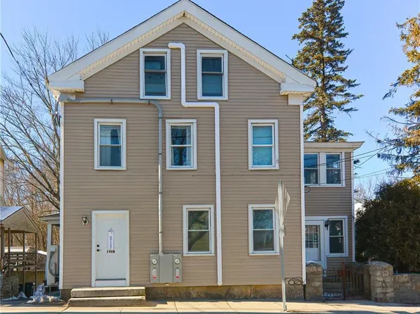 196 Pascoag Main St #B, Pascoag, RI 02859