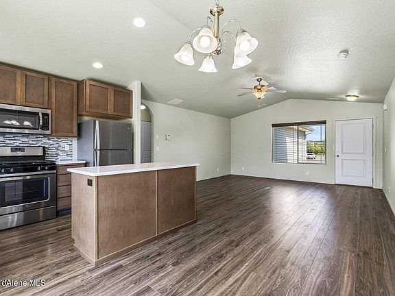 5th image of 2160 W Lapwai Ave