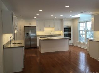 1 Millay Ct, Litchfield, CT 06759