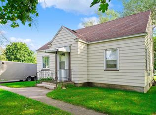 N140 West Dr, Menominee, MI 49858