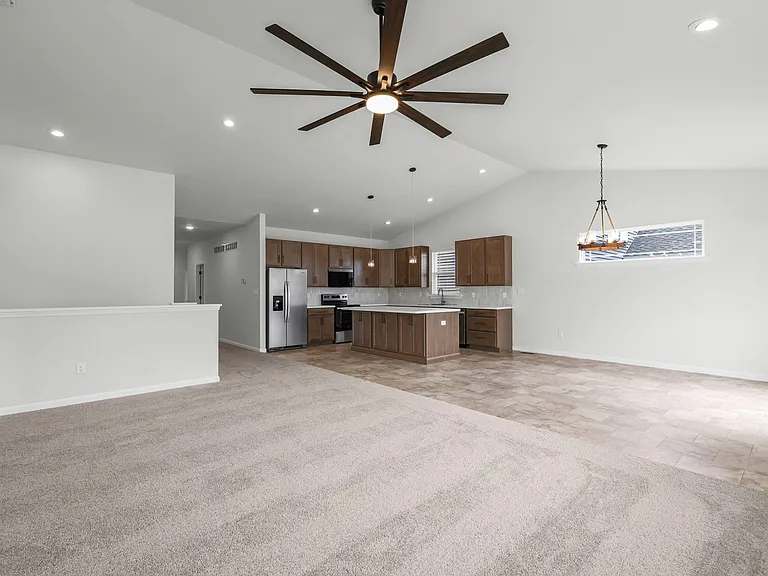 538 Ryehill Dr — Photo 17