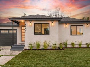 5853 Shoshone Ave, Encino, CA 91316