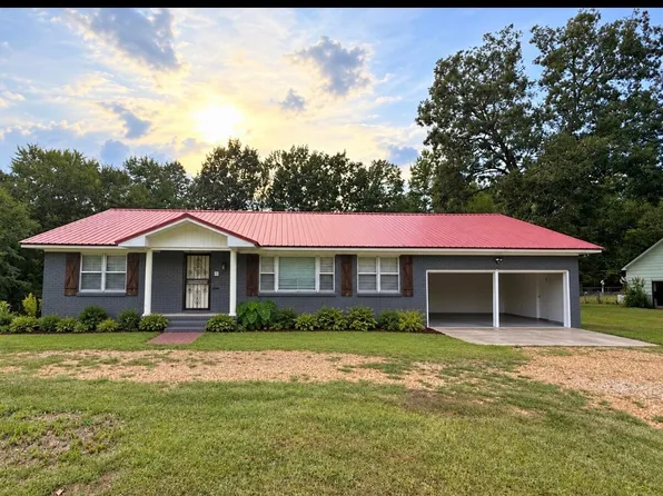151 Lee St, Calhoun City, MS 38916