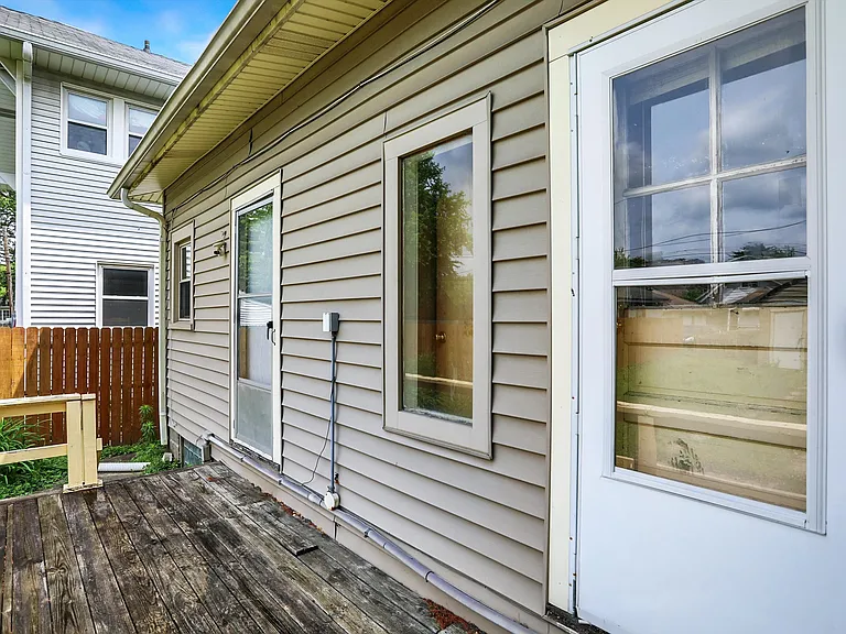 626 N Riley Ave — Photo 28