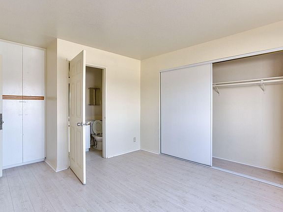 4th image of 649 N Ardmore Ave APT 7