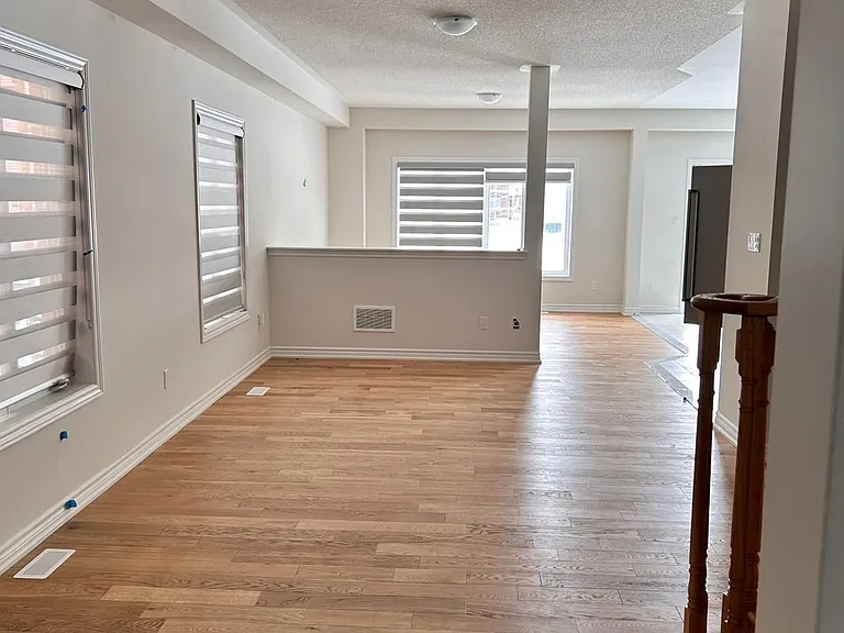 239 Palace St — Photo 9
