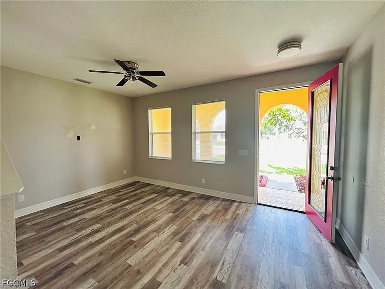 8041 Allamanda Ct — Photo 5