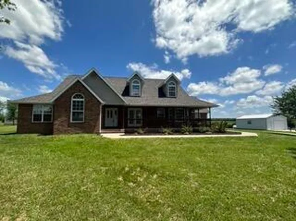 1128 Vinyard Road, Marshfield, MO 65706