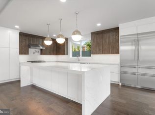 1610 12th St S, Arlington, VA 22204