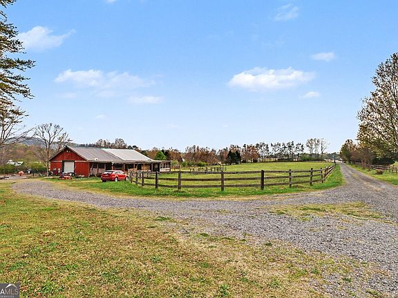 3rd image of 151 Sugar Hill Rd NE