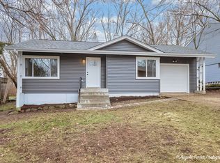1214 Birch St, Lake In The Hills, IL 60156