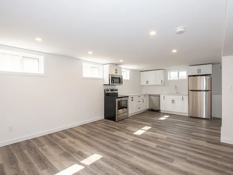 29 Westdale Dr — Photo 4