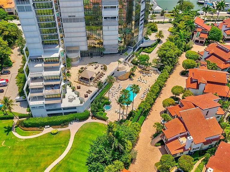 4751 Gulf Shore Blvd N #3 — Photo 36