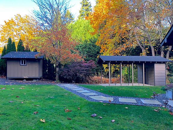 3rd image of 24275 NE El Ferro Ct